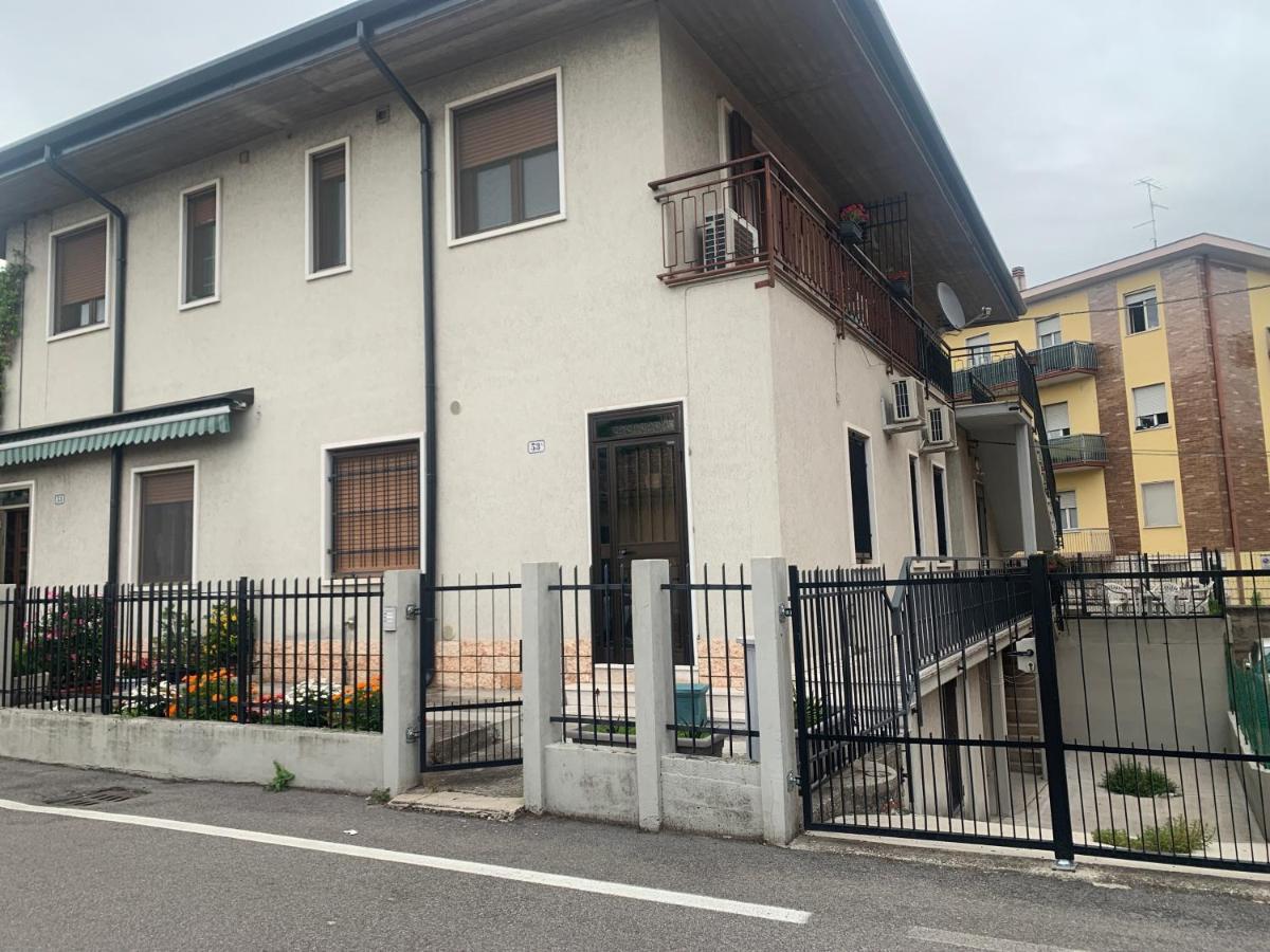 Appartamenti Affitti Brevi Verona / G.B Rossi Friendly Buitenkant foto